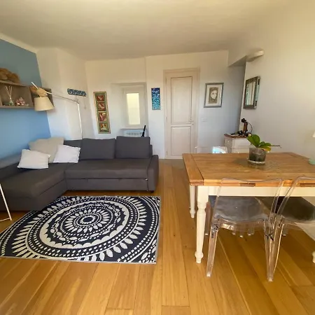 Casa Dora